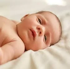 مشاكل الرؤية عند الرضع
علامات العمى عند الرضع
كيف اختبر نظر المولود
متى يبدأ الطفل بالرؤية بعد الولادة