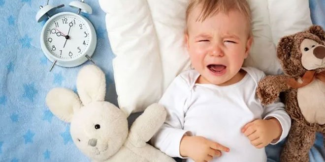 هل البكاء المزمن للأطفال يؤذي العيون؟ الأسباب والعلاج