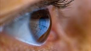تأثير التكنولوجيا الزرقاء على العيون والجينات: ماذا تحتاج لمعرفته؟
