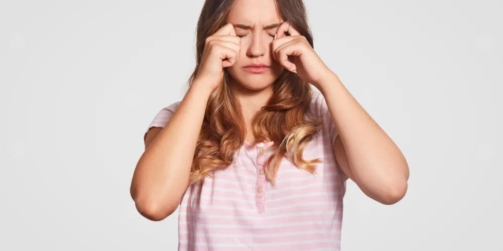 هل يمكن أن تسبب حساسية العين ضعف الرؤية؟ الأسباب والعلاج والوقاية